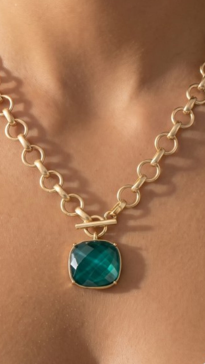 Lady Of The Chateau Necklace - Green
