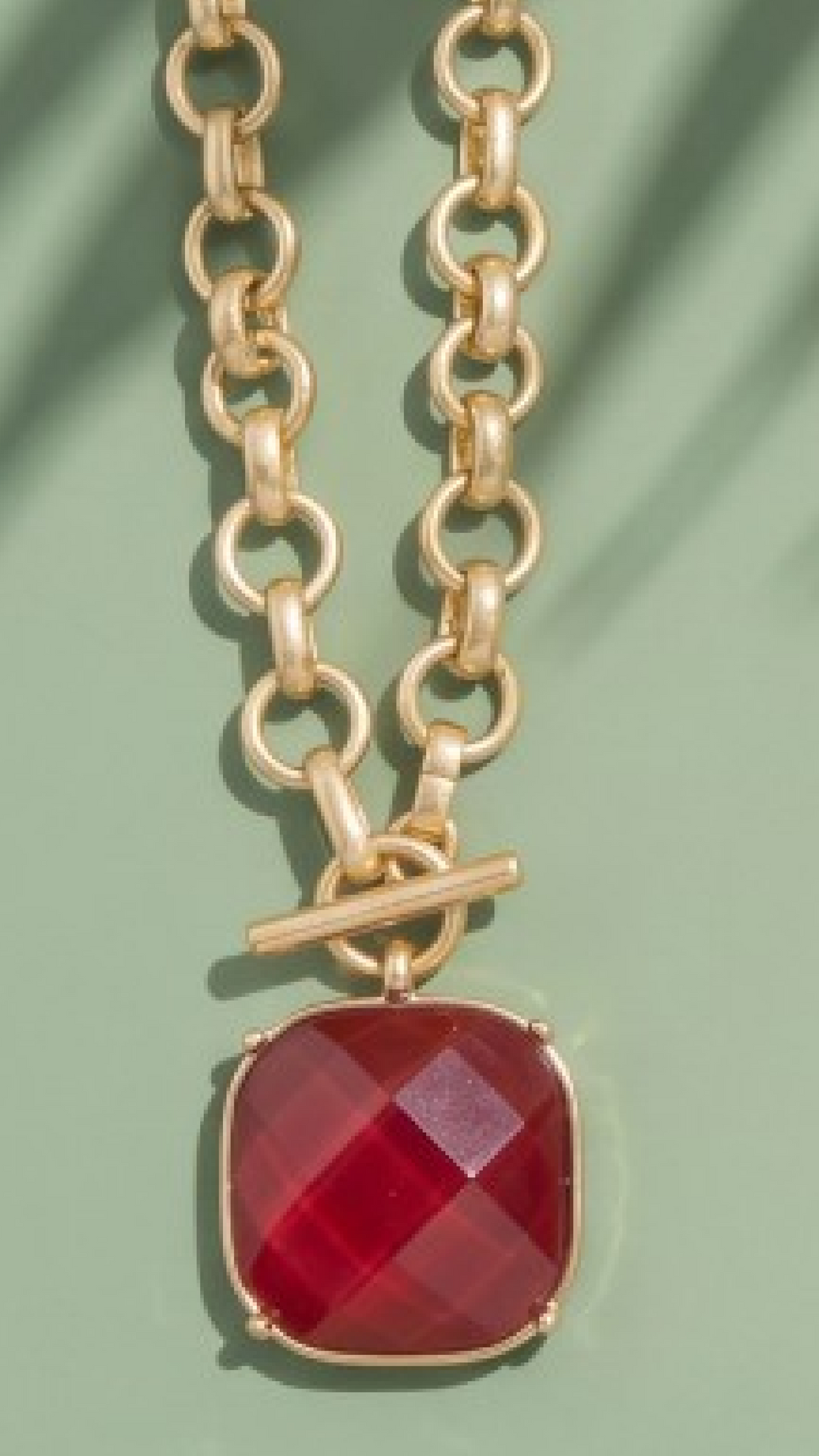 Lady Of The Chateau Necklace - Red