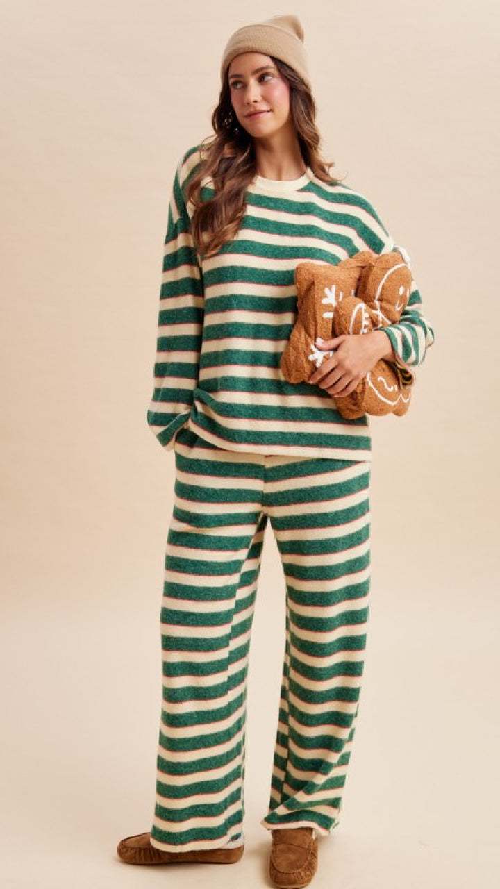 Meet Me Under The Mistletoe Longe Set