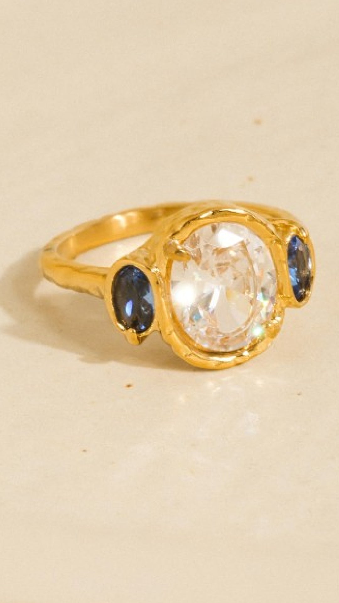 What A Spectacle Ring