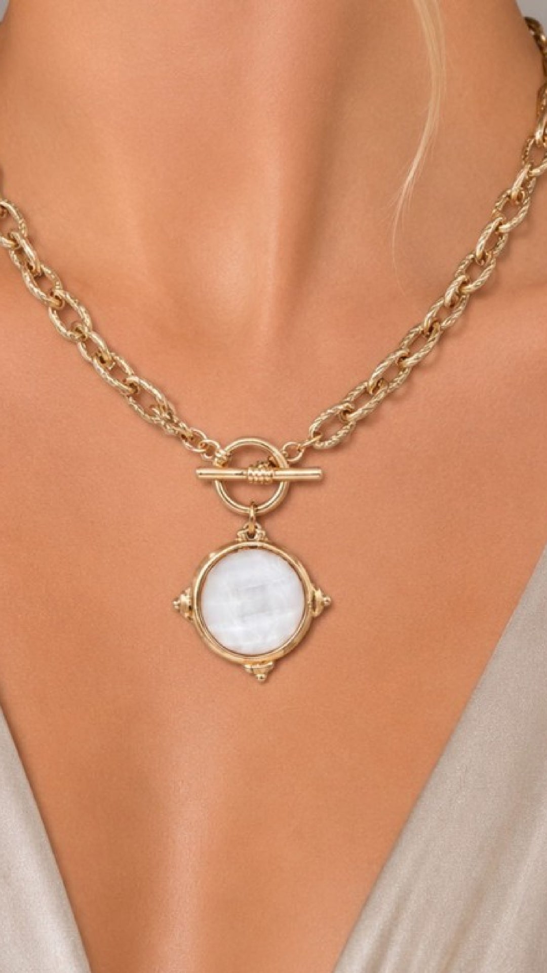 Steel Magnolia Necklace - White