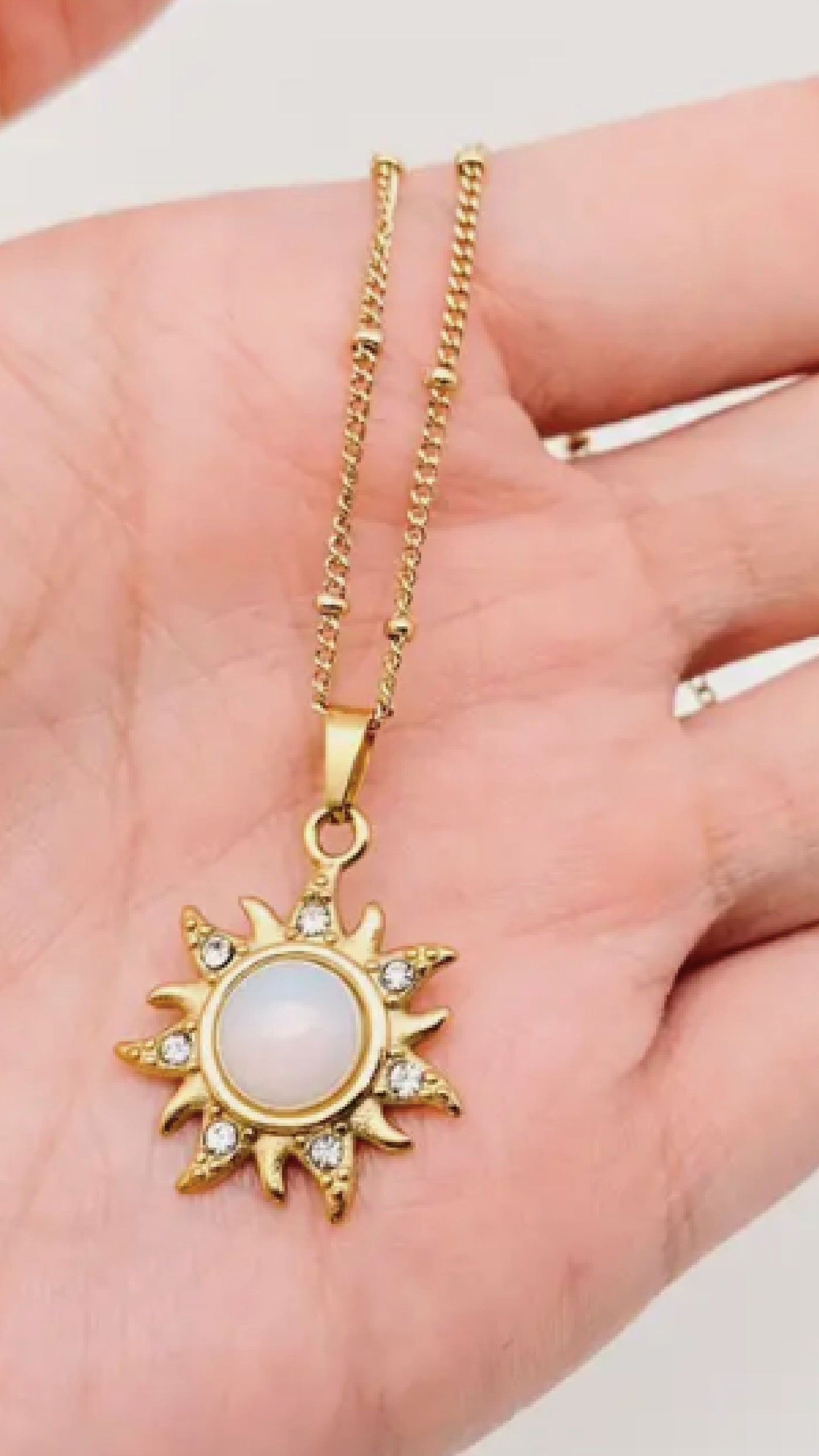 Here Comes The Sun Necklace - Piper and Hollow Boutique