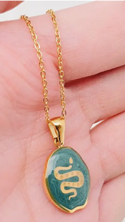 Emerald Snake Necklace - Piper and Hollow Boutique