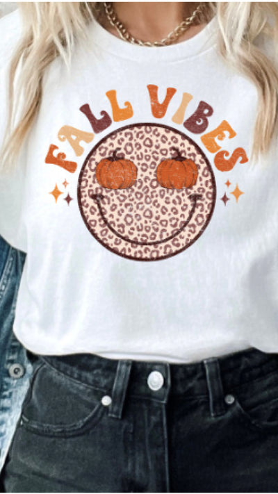 Fall Vibes Top - Piper and Hollow Boutique