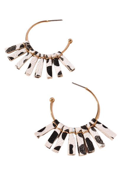 Runway Ready Earrings - Piper and Hollow Boutique
