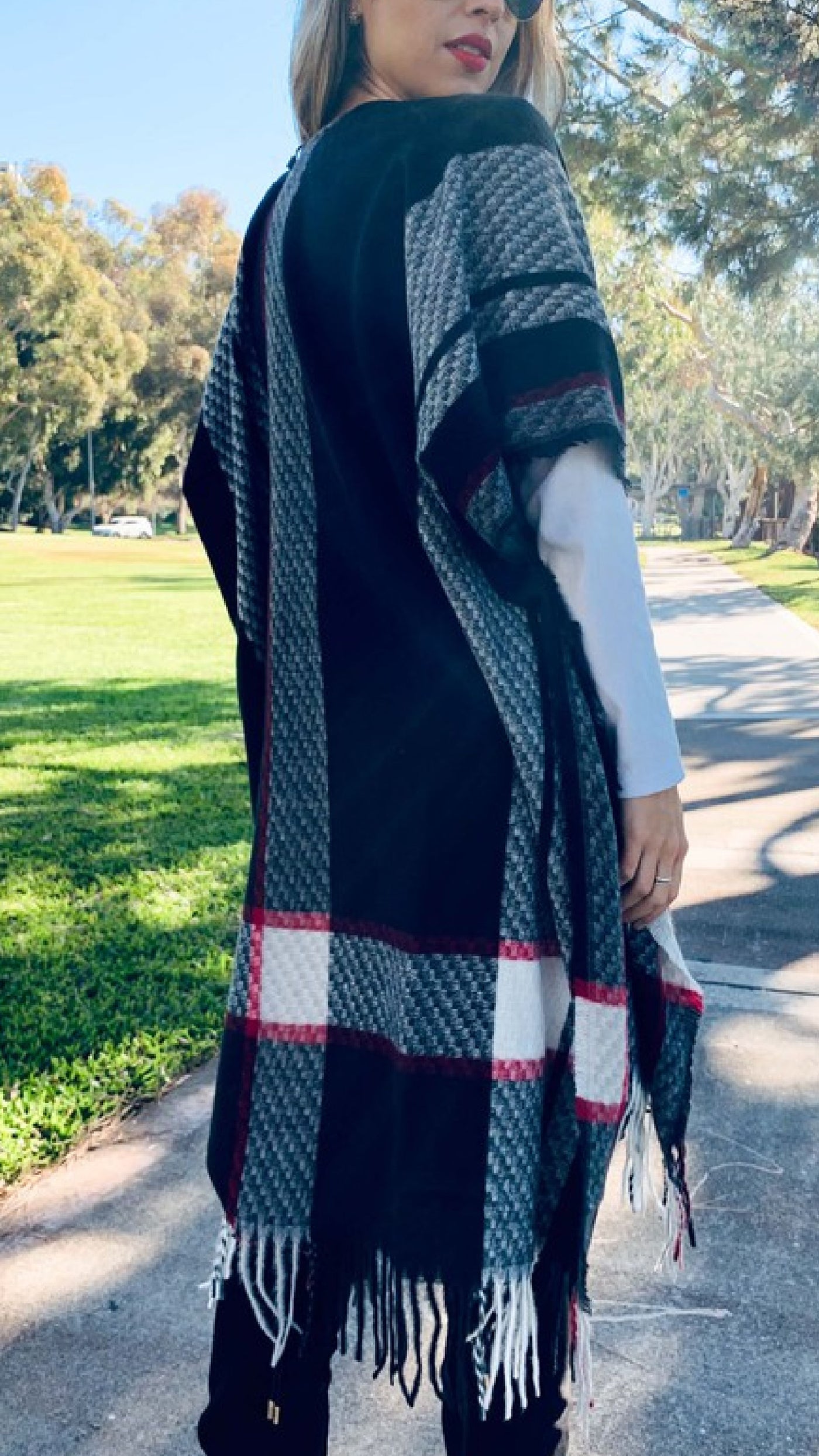 Wine and Dine Poncho - Piper and Hollow Boutique